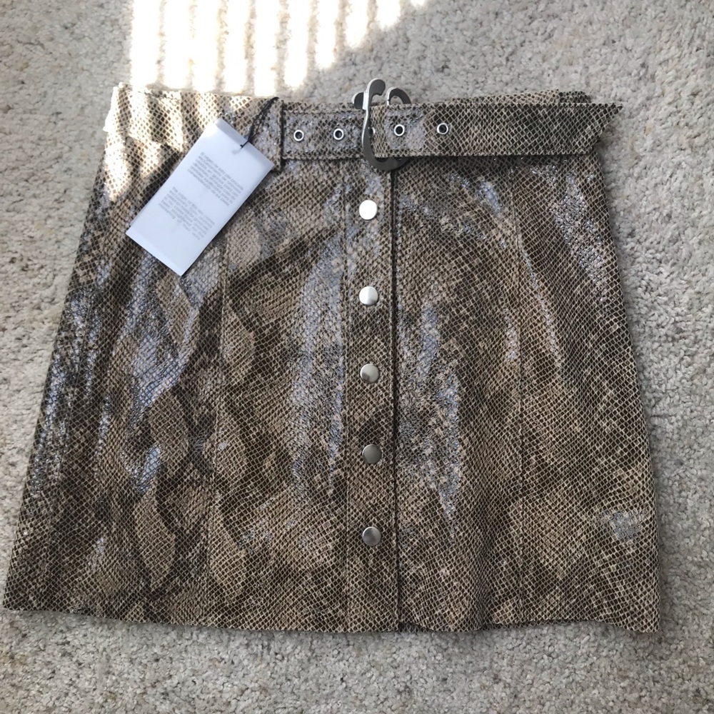 NWT Zara Faux Snakeskin Skirt